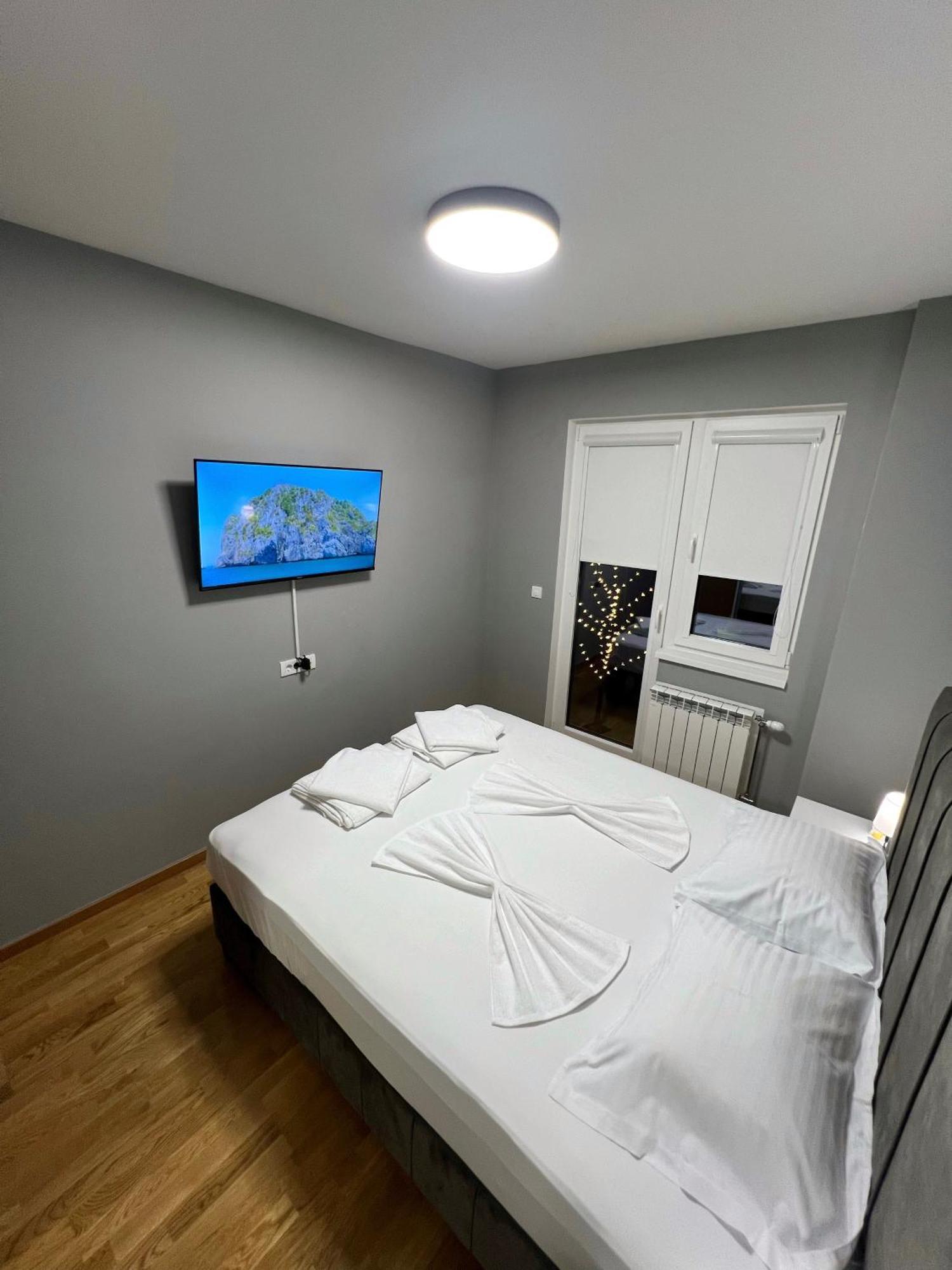 Aj Luxe Residence Skopje Exterior photo